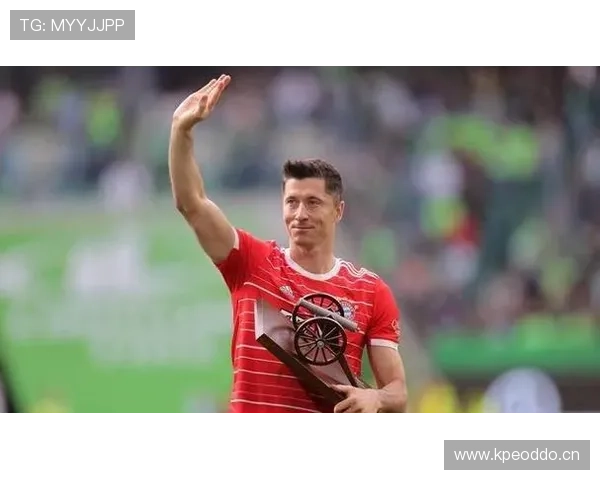 莱万多夫斯基每90分钟进球效率分析：是否达到历史顶级水准