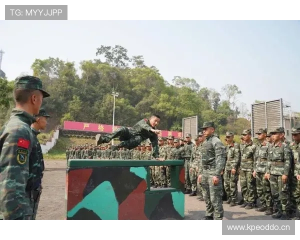 管晨辰今天居然穿得像去参加派对，不知道训练场教练啥反应